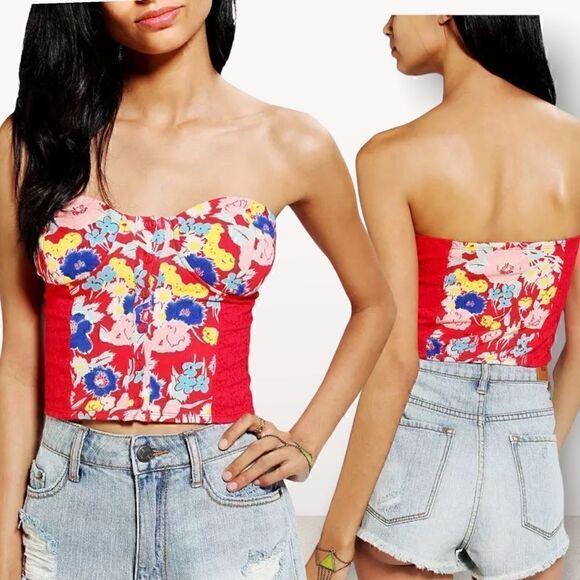 Kimchi Blue Strapless Floral & Eyelet Bustier Top - Picture 4 of 5